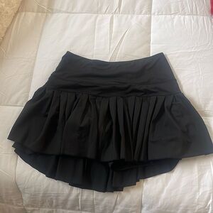 Black gold hinge tennis skirt
